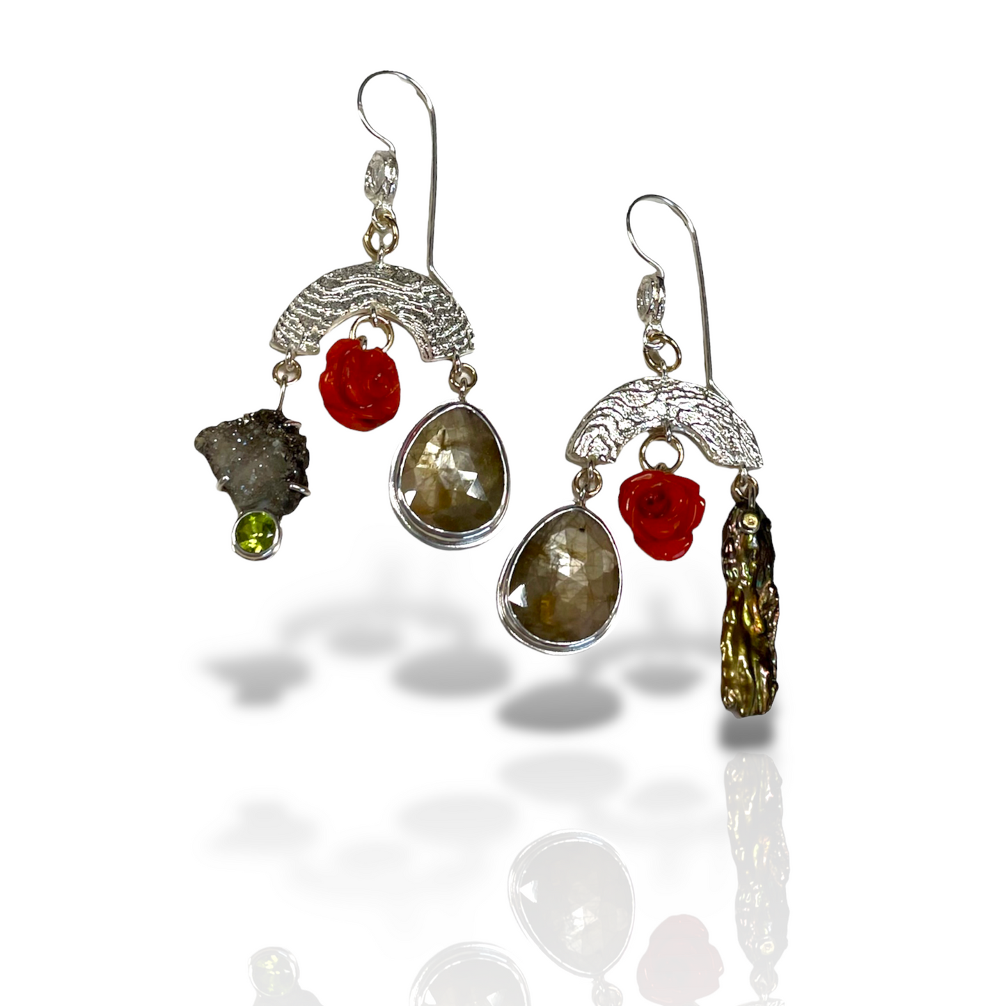 Golden Sapphire with Rose Chandeliers